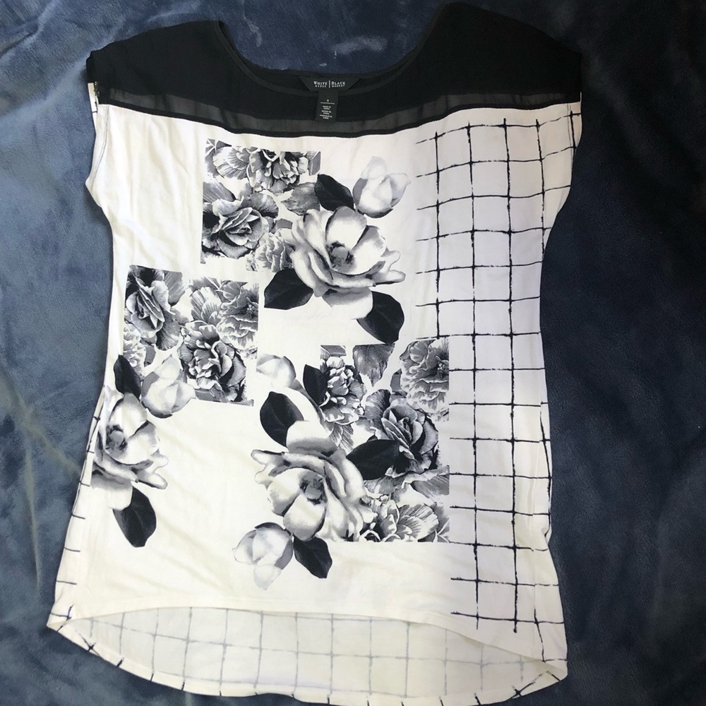 White House Black Market top size S